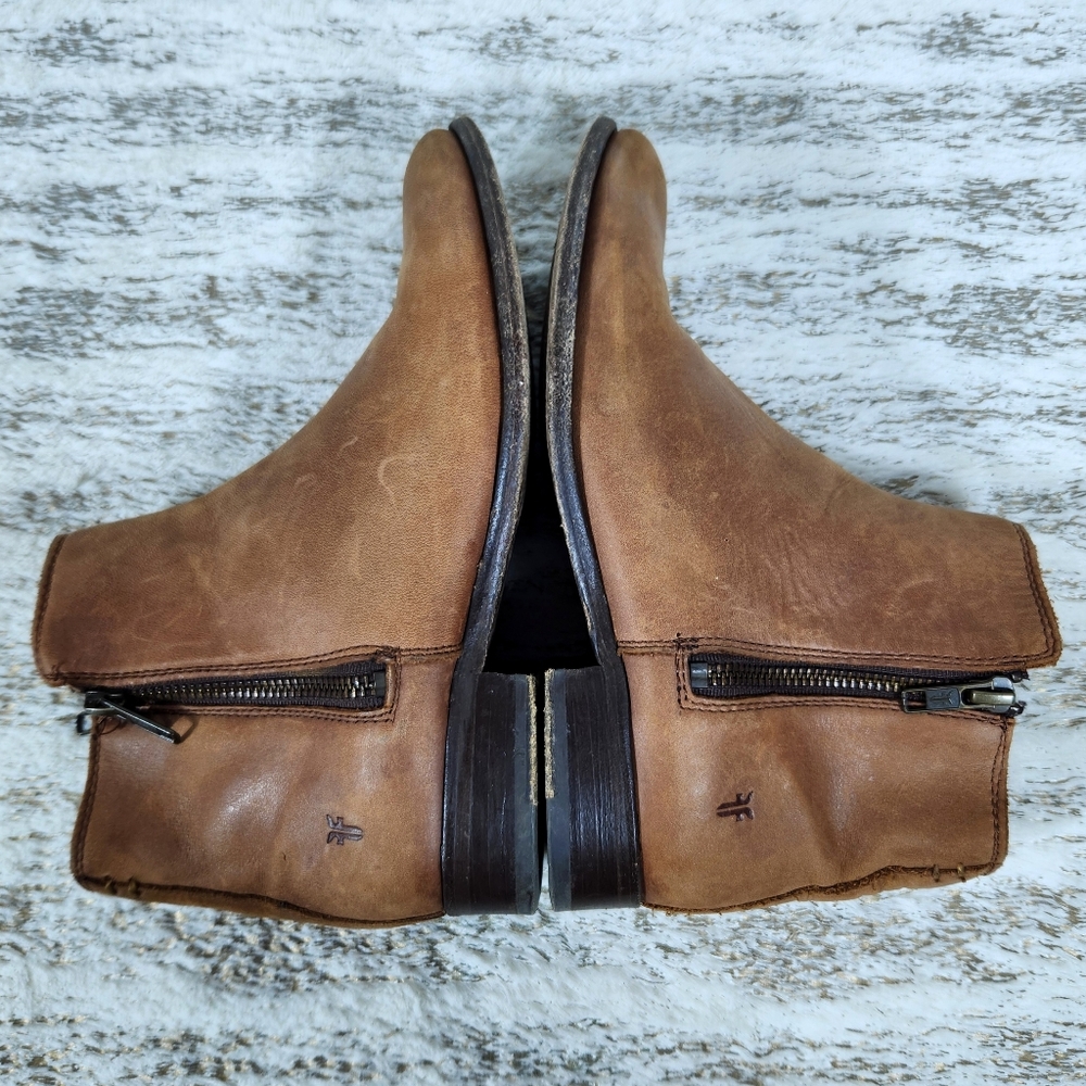 FRYE "Carly Chelsea" Cognac Double Zip Leather Ankle Bootie | Women's Size 6B - Picture 7 of 13